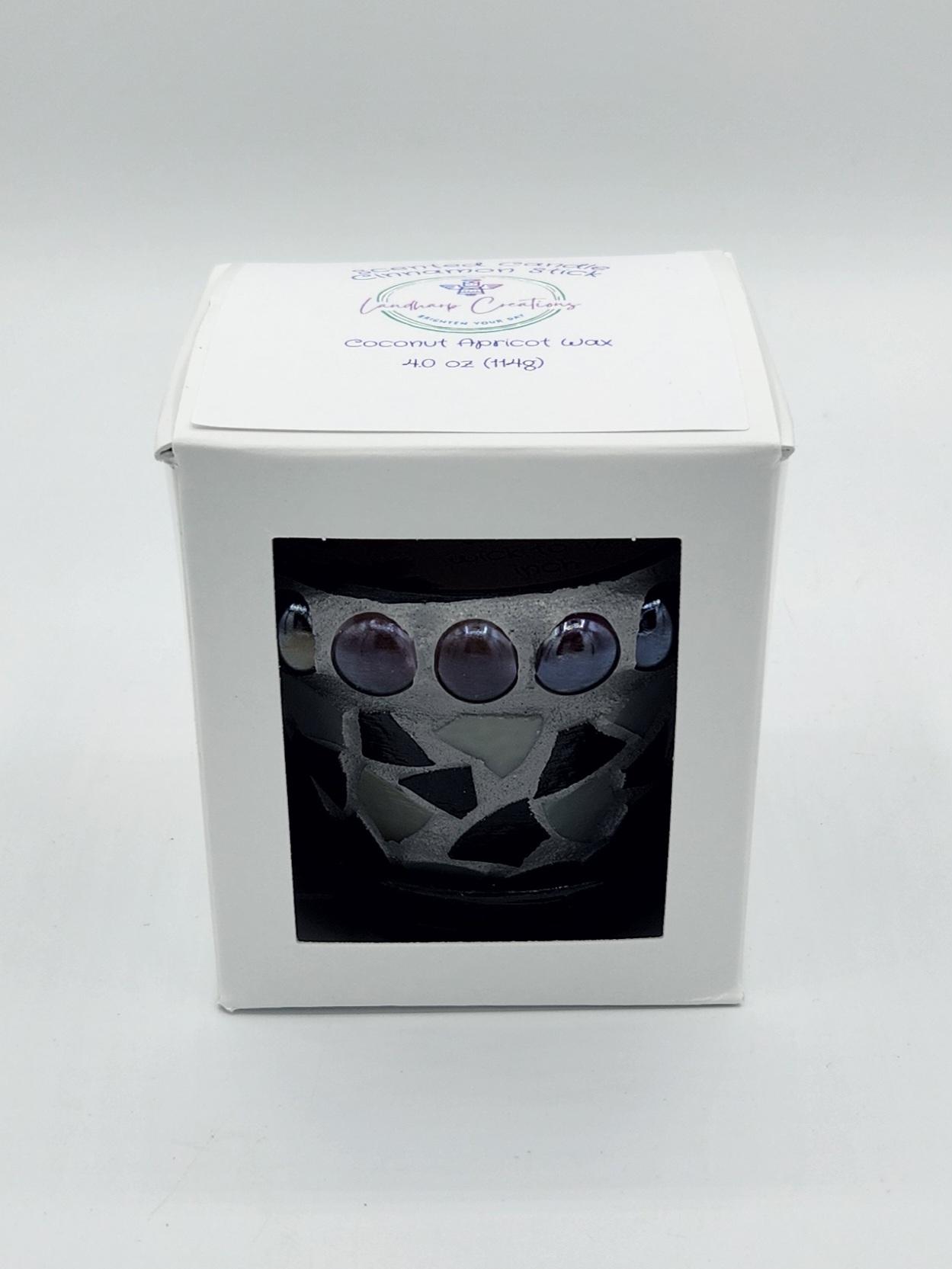 Small mosaic pot with scented candle