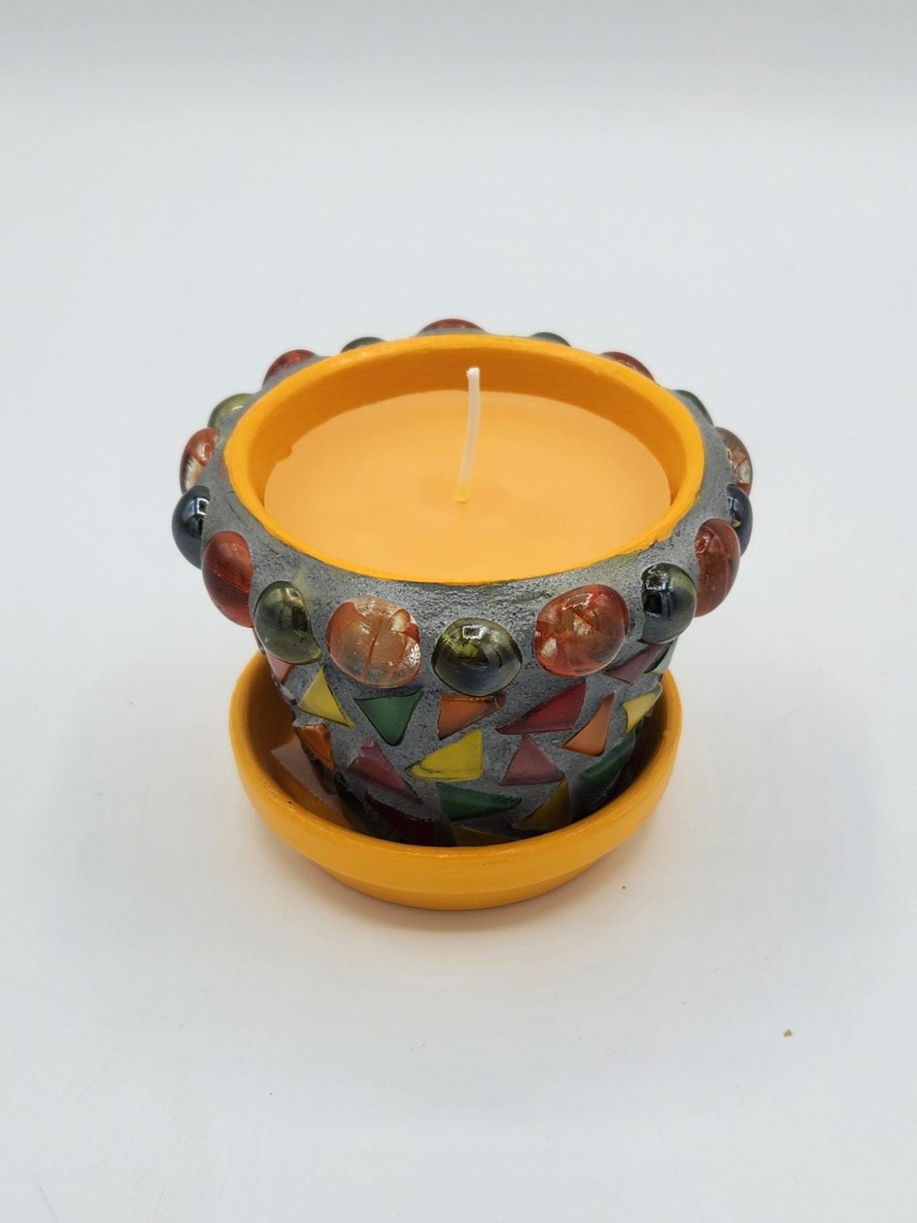 Small mosaic pot with scented candle,