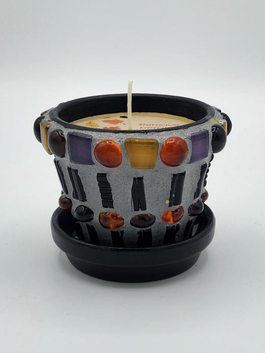 Small mosaic pot with scented candle