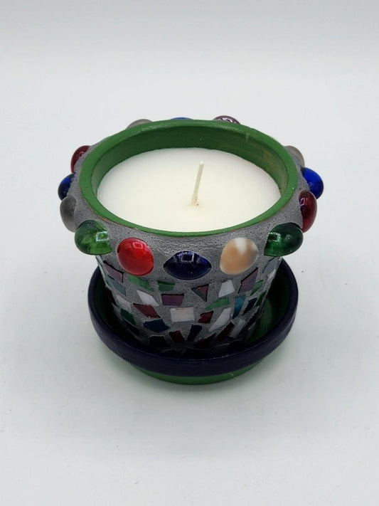 Small mosaic pot with scented candle