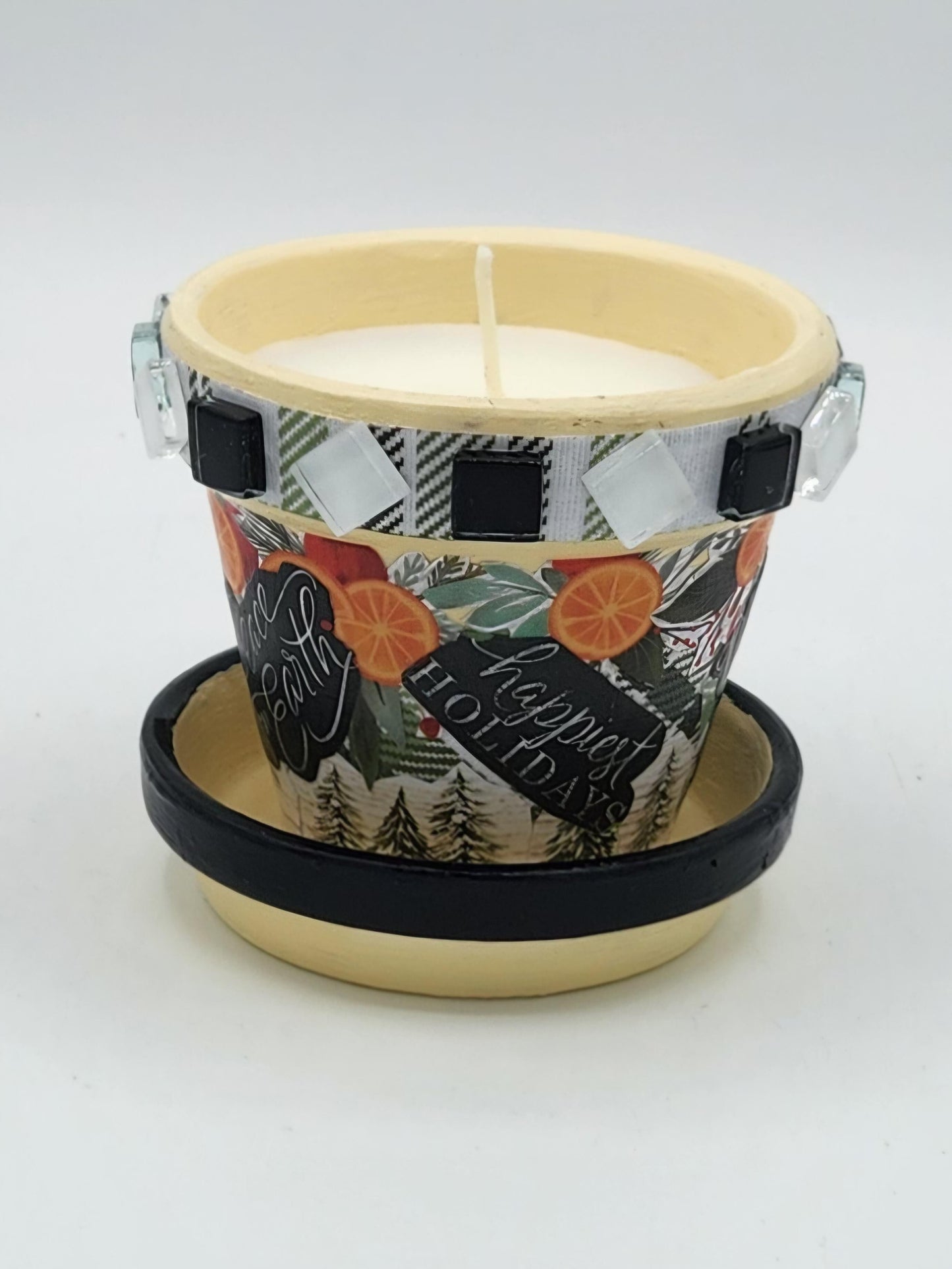 Small decorative pot with scented candle