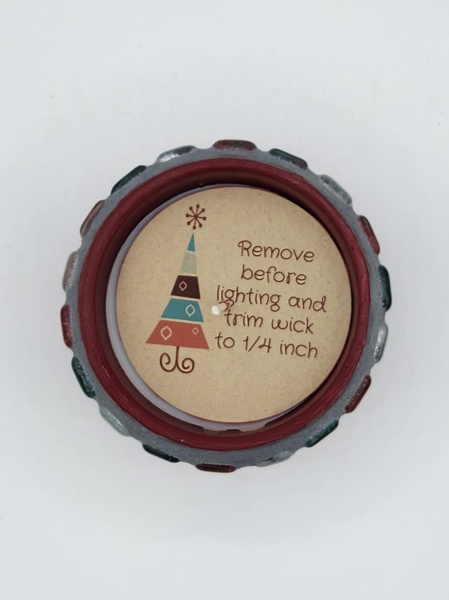 Small mosaic pot with scented candle
