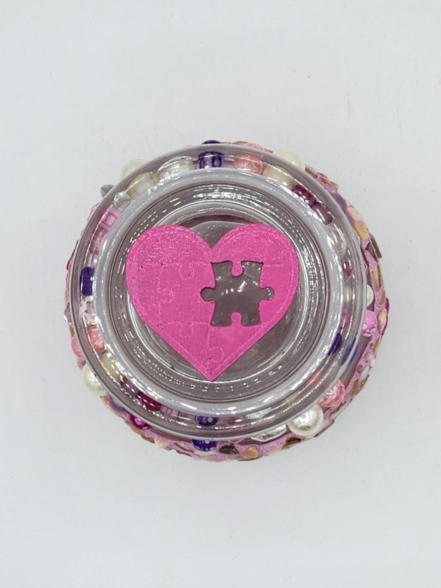 Mosaic heart jar with lid