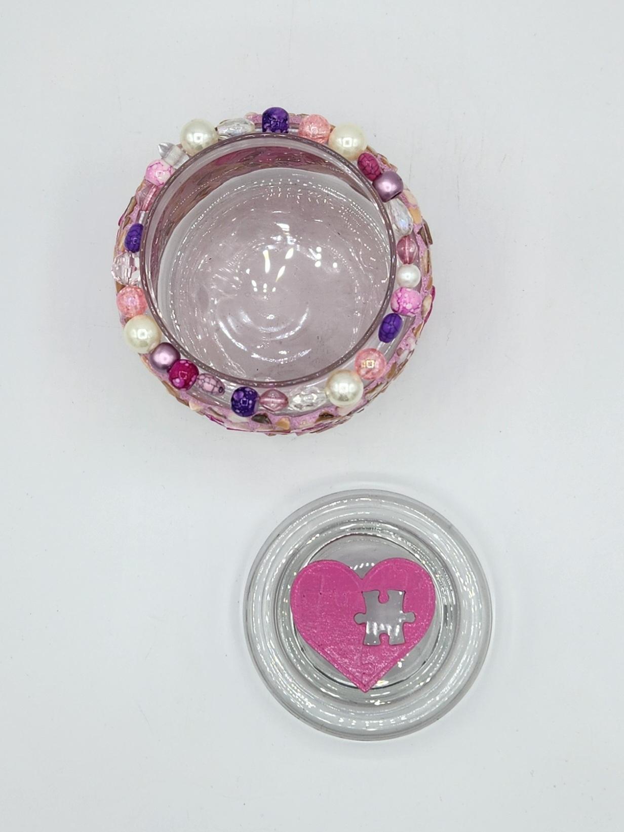 Mosaic heart jar with lid